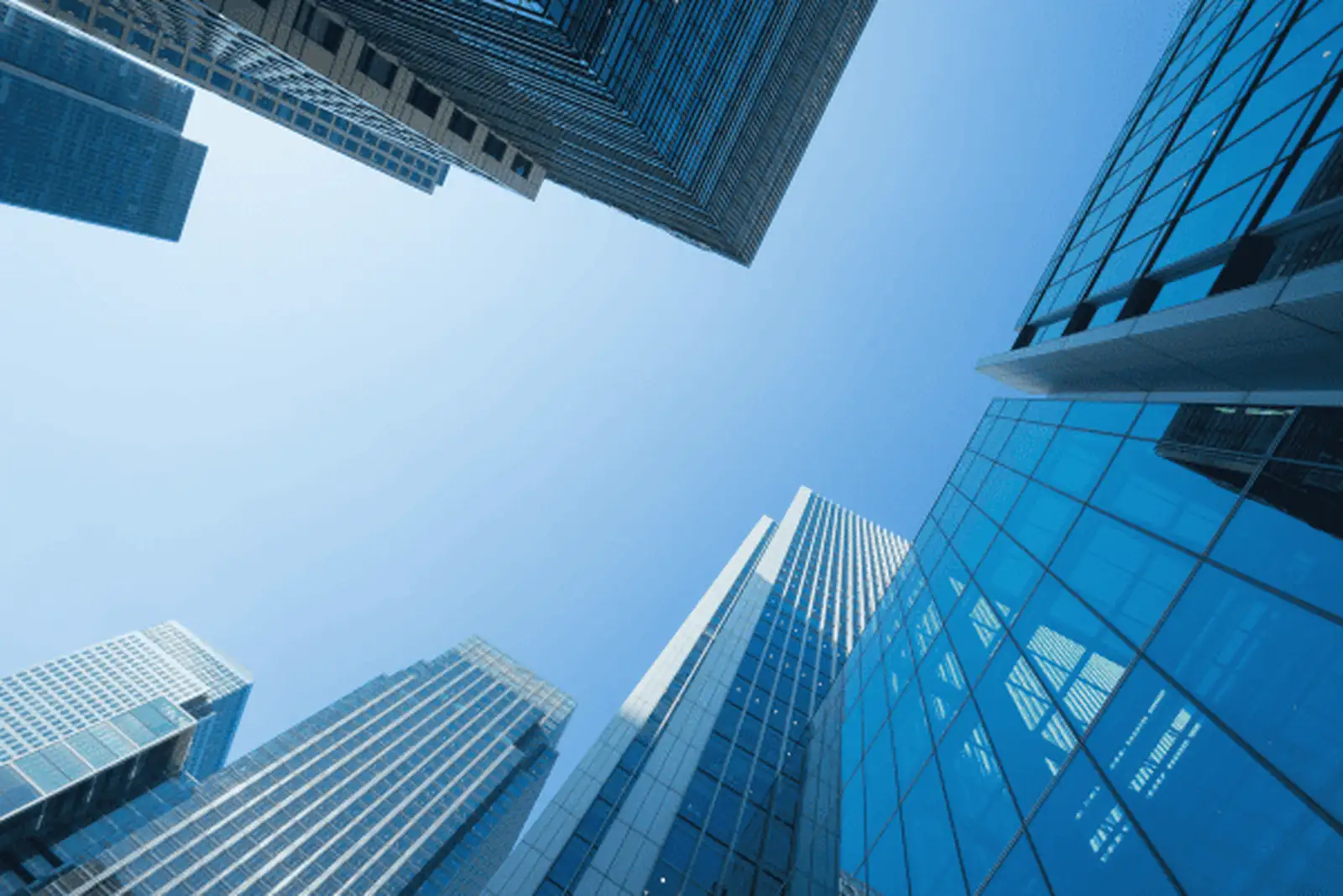 Réinvestissement d'un apport-cession par une holding